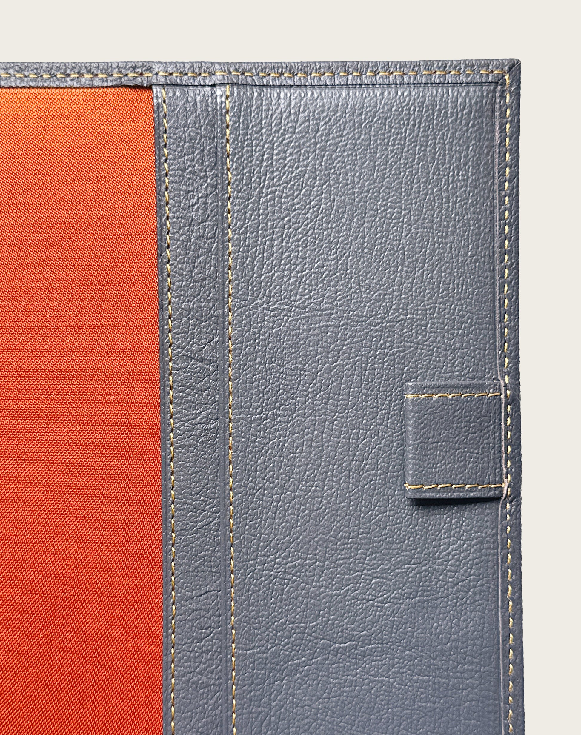 FIND NOTE COVER GOAT SHRINK LEATHER CUSTOM GREY