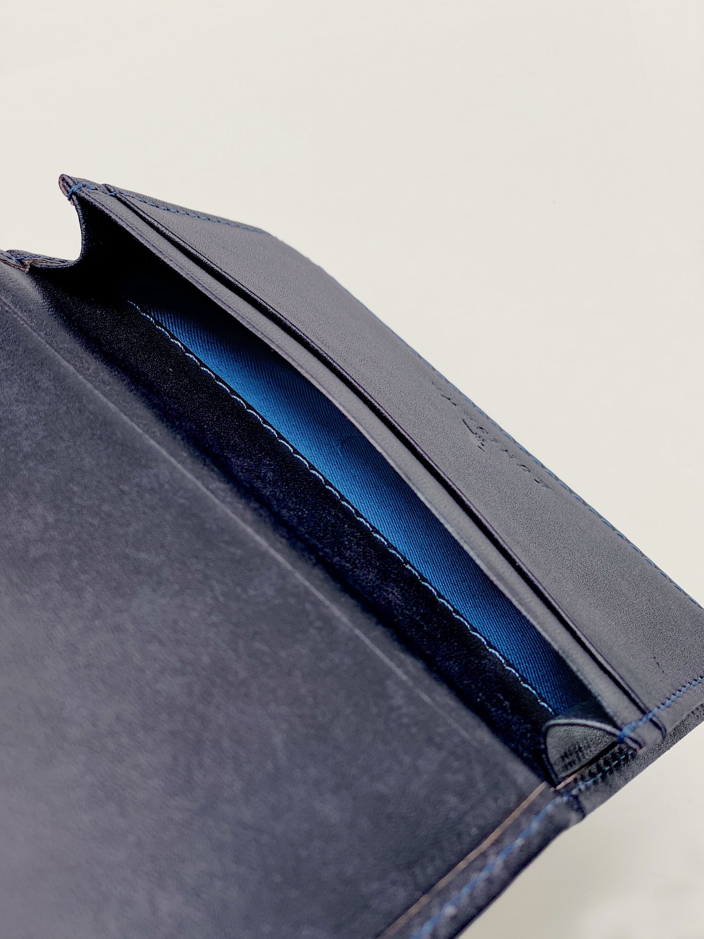 FIND CARD CASE ANTIQUE SHADE LEATHER CUSTOM GREY